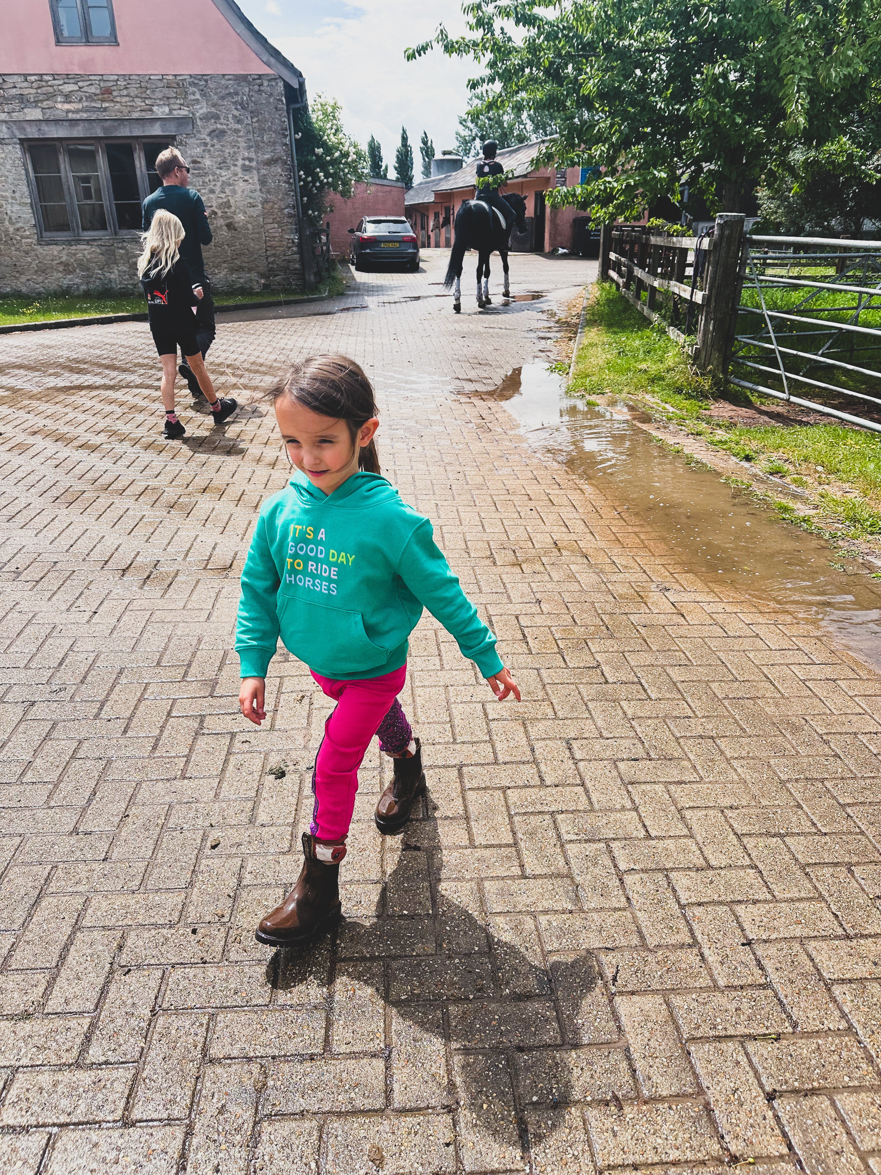 It's a good day to ride horses kids uniex hoodie- 100% organic ringspun combed cotton